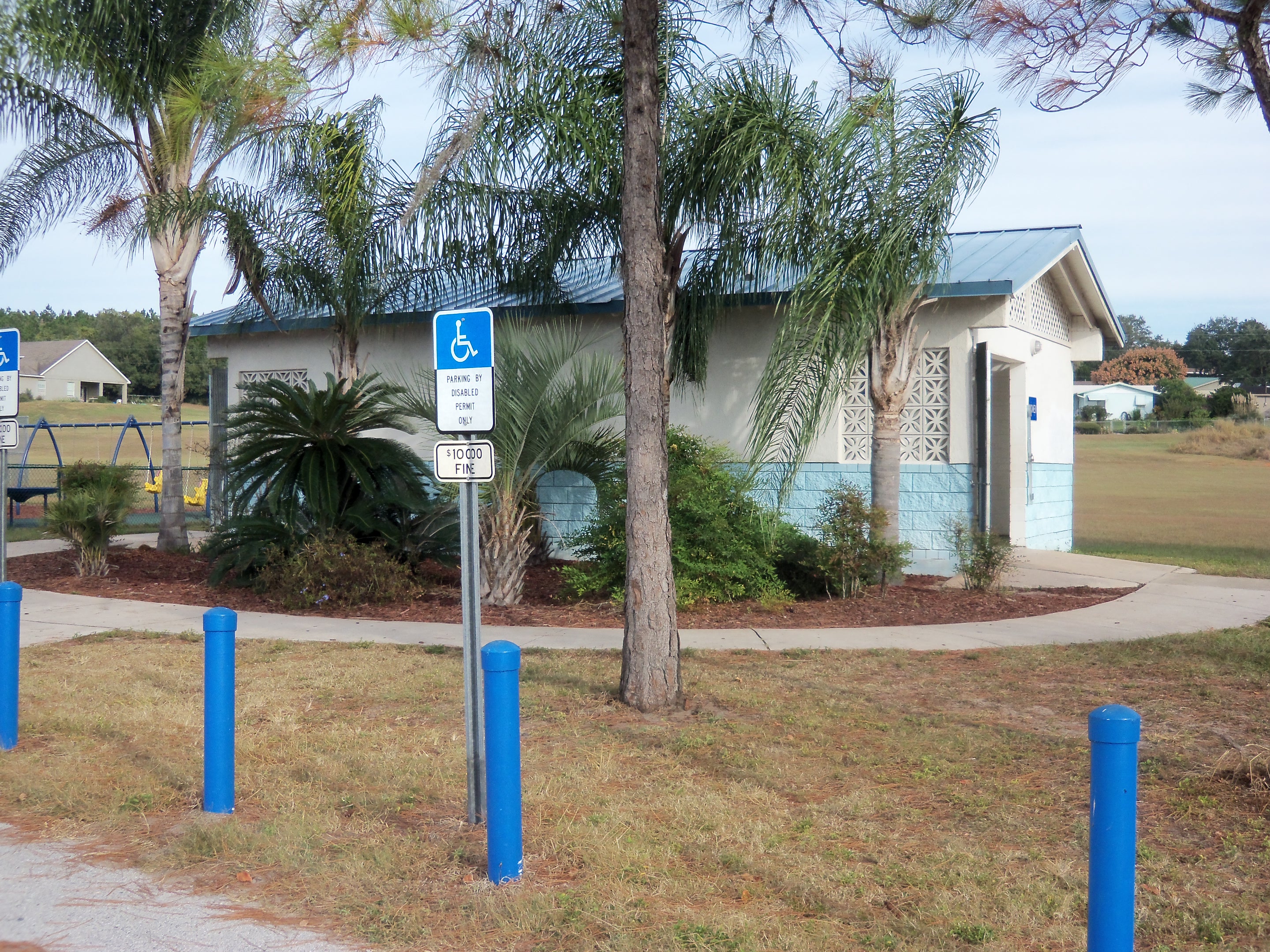 Restroom Area Picture from Parking Lot